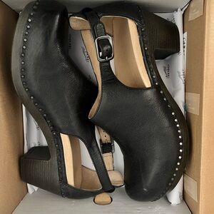 Women’s Dansko Shoes, Size 42